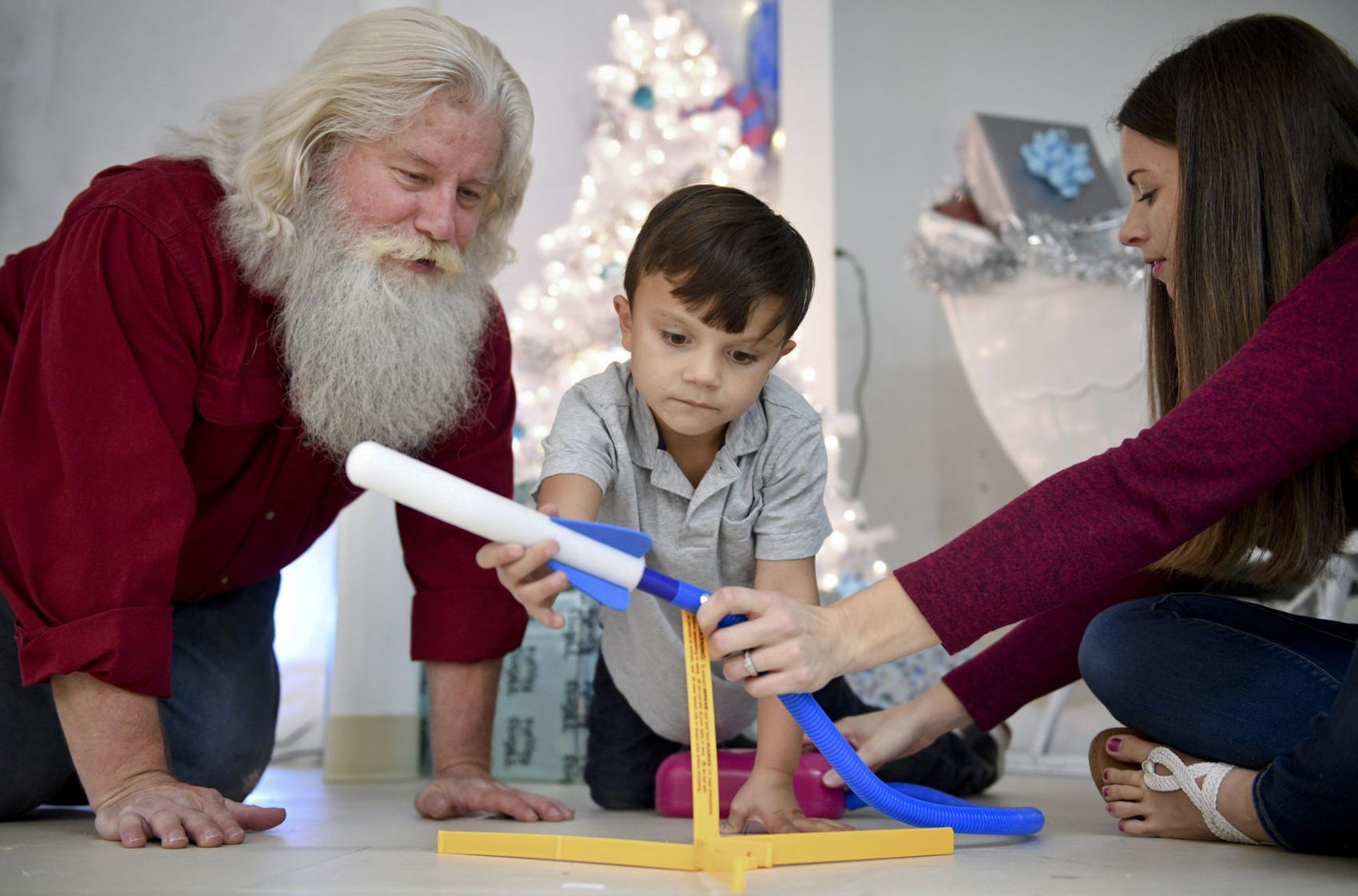 Daily Herald: Quiet Santa returns to University Place