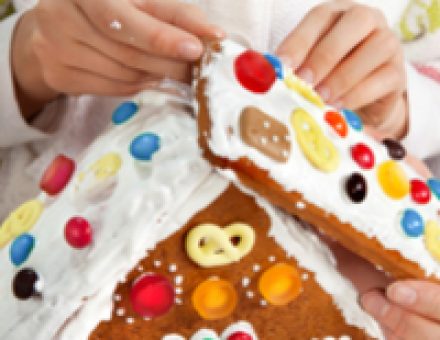 shutterstock_Gingerbread (1) shutterstock_Gingerbread (1)